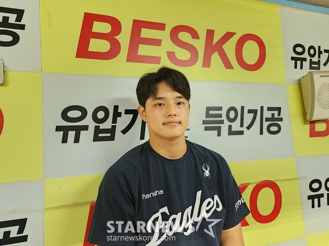 <b>원태인</b> 동경하는 '대전왕자' <b>문동주</b> "한국야구 제구 대명사 보고 더 배...