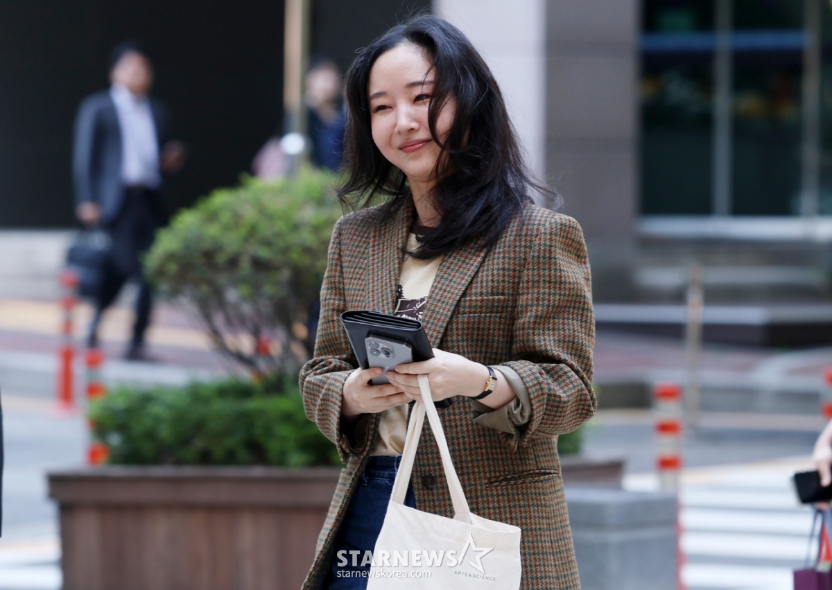 日투자자 만남→의심 제보..<b>민희진</b>vs<b>하이브</b>, 260억 진실<b>공방</b>[종합]