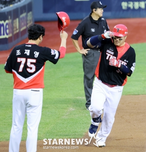 'KIA <b>5강</b> 이러면 정말 모른다!' 마침내 이의리 수술 후 첫 승+박찬호 4안...