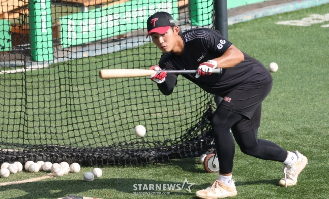 '<b>LG</b> 매직넘버 삭제 도전!' KIA전 꽃미남 2년차 데뷔 첫 선발 출장 기회 ...