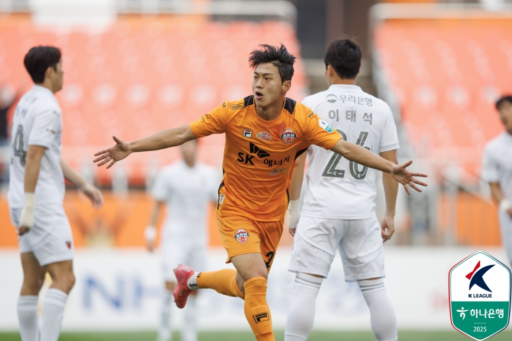 U-20 월드컵 앞둔 이창원호 <b>부상</b> 악재, <b>김준하</b> 제외→유럽파 <b>김명준</b> 대...
