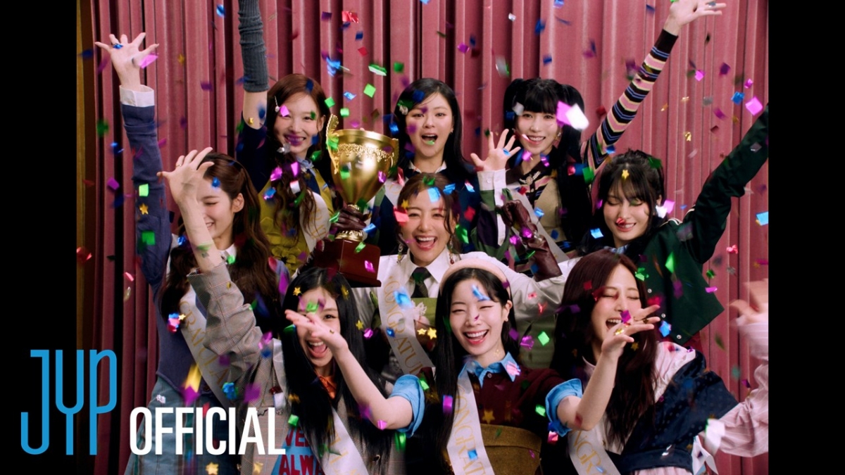 <b>10주년</b> <b>트와이스</b>, 10월 10일 스페셜 컴백[공식]
