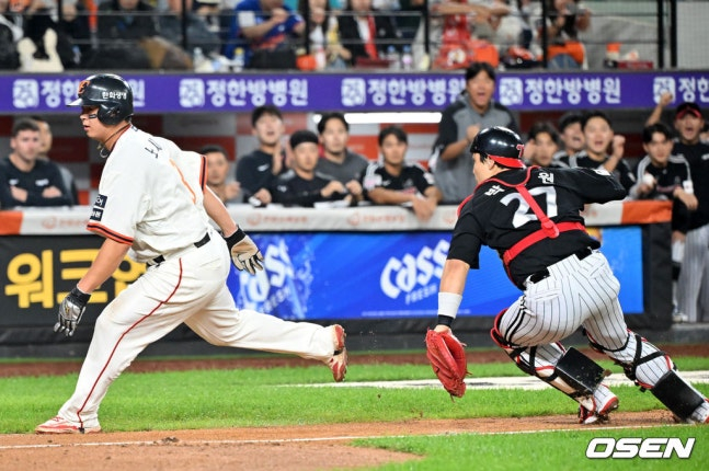 '대전 무패' 한화, '또' <b>LG</b> 꺾고 2.5G 차 좁혔다! '노시환 유로스텝→4득...