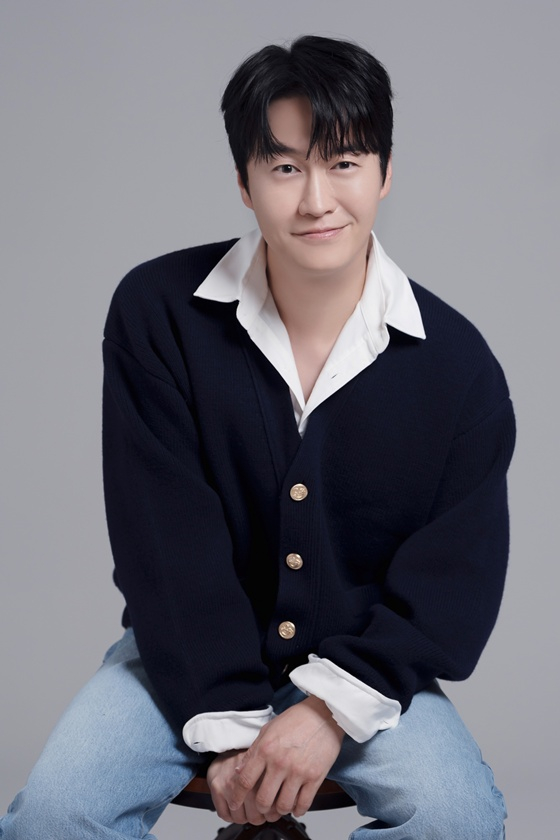 "임윤아, 터질 게 터졌다"..'<b>폭군의 셰프</b>' <b>오의식</b>, 쏟아지는 미담에 보인...