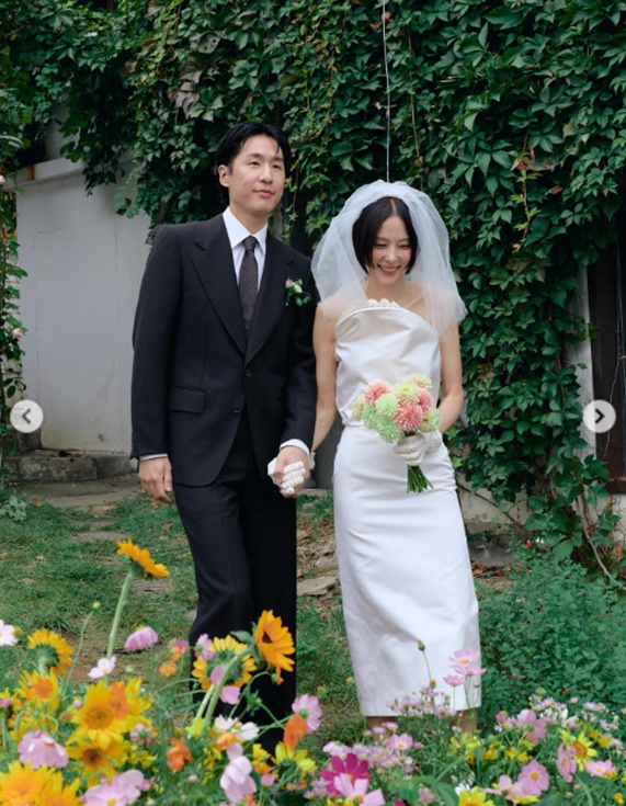 <b>김나영</b>, '<b>마이큐</b>'와 3일 <b>결혼식</b>..이제 '진짜 가족' [종합]