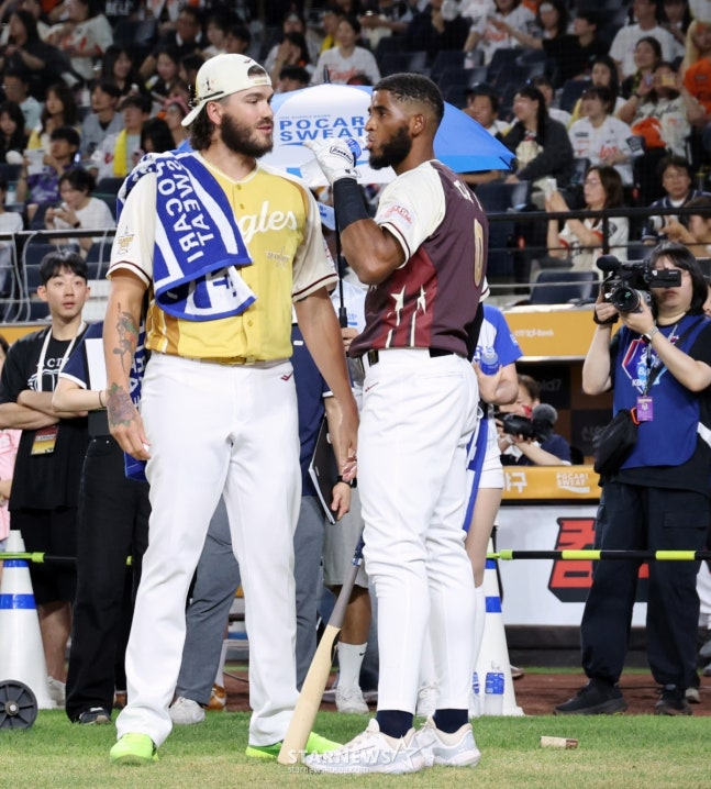 '17연승' <b>폰세</b> vs '50홈런·150타점' <b>디아즈</b>, 누가 MVP 될 상인가... 올해...