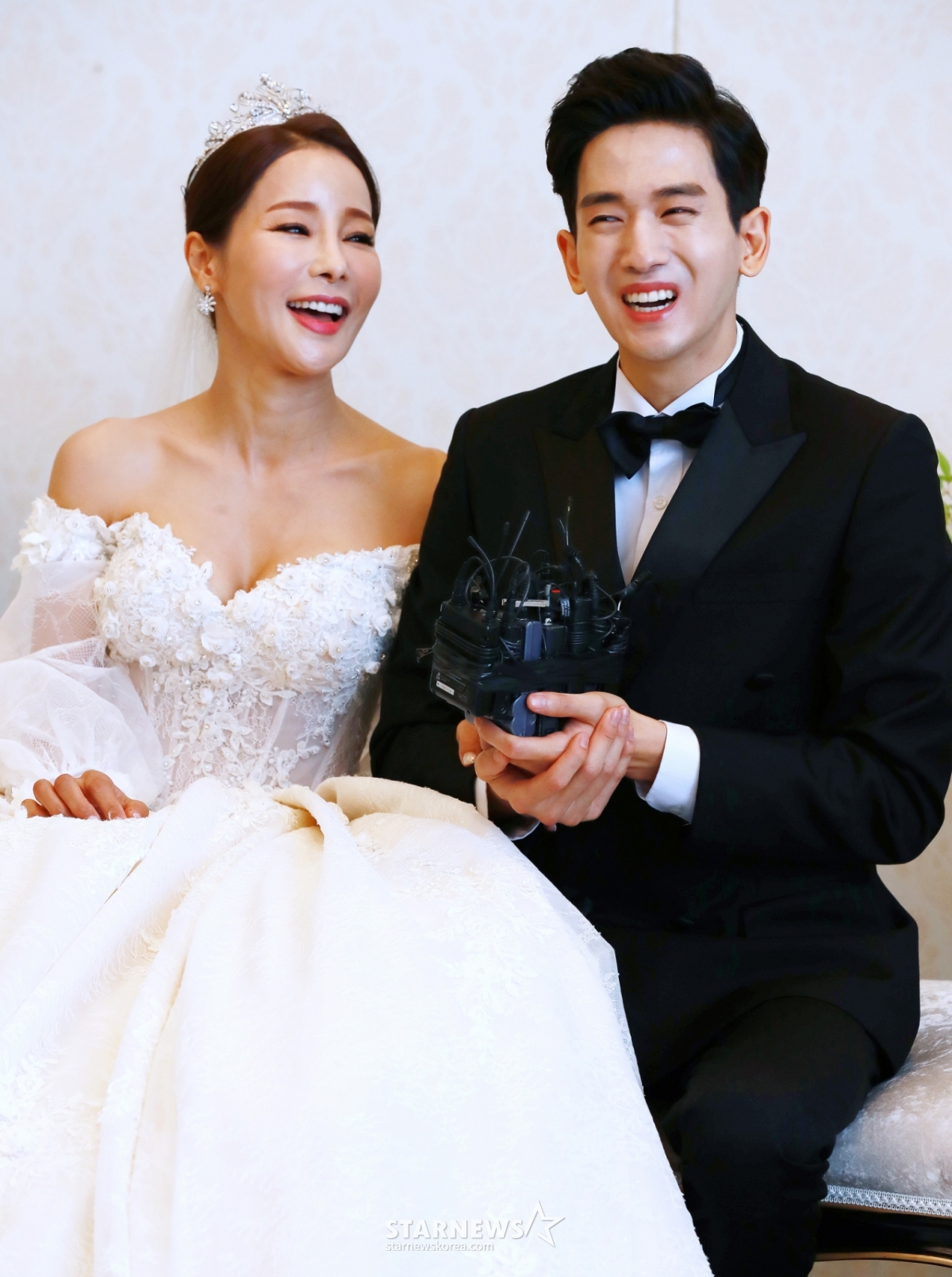 '<b>류필립</b> 누나' <b>박수지</b> "<b>미나</b> 무시 NO..고마운 사람" <b>불화</b>설 종식 [스타이...