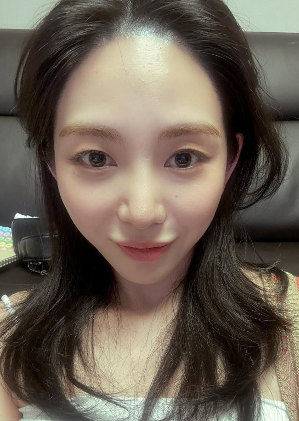 '충격' AOA <b>권민아</b>, 친언니 <b>유방암</b> 투병中.."W코리아 술파티 괴로웠다"[...