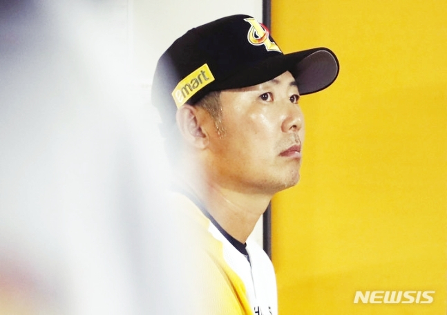 [오피셜] 두산, <b>김원형</b> 새 <b>감독 선임</b> '2+1년 계약 최대 20억'