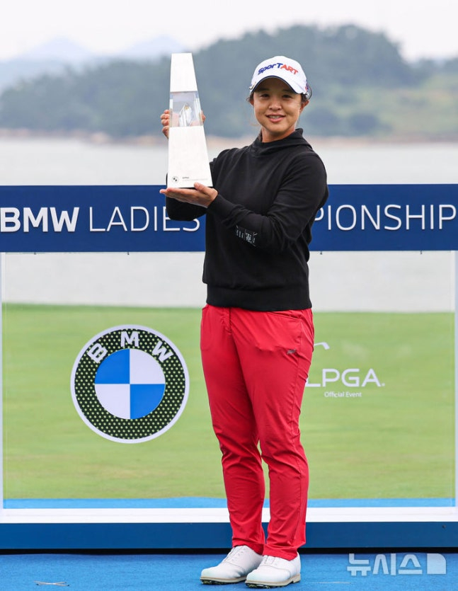 '5년 만의 <b>LPGA 우승</b>' <b>김세영</b>, 세계랭킹 8계단 올랐다 '13위 도약'