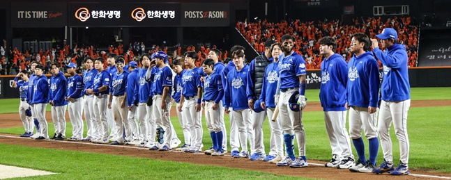 PS 확률 13.7% 이겨냈다! 삼성 아름다운 가을여정 마무리... <b>박진만 감독</b>...