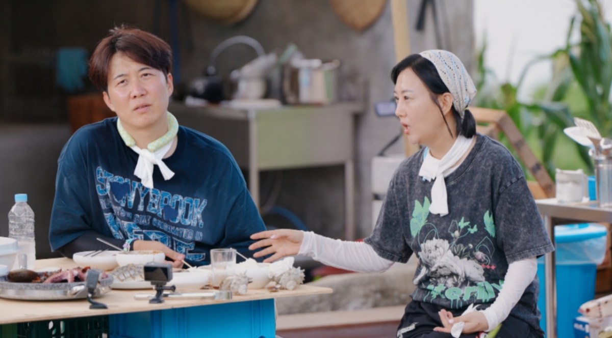 <b>장윤정</b> '서브 논란' <b>도경완</b>에 서운함 토로 "죽기 전 듣고 싶은 말 있어"...