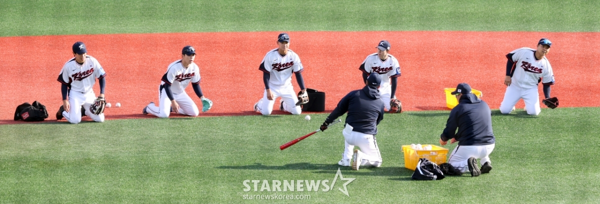 [한번에쓱]'<b>WBC</b>를 향해 달린다' <b>야구대표팀</b>