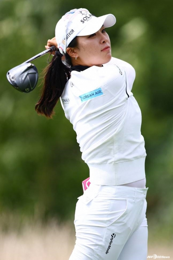 <b>윤이나</b> '마침내' 해냈다! LPGA 데뷔 첫 톱10... <b>토토재팬클래식</b> 기상 악...