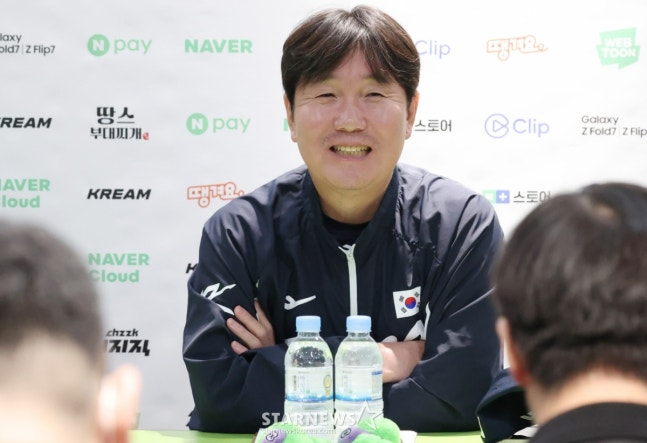 <b>한일전</b> '<b>승리</b>' 다짐한 류지현 "대표팀 분위기 좋다→일본은 이겨야죠" ...