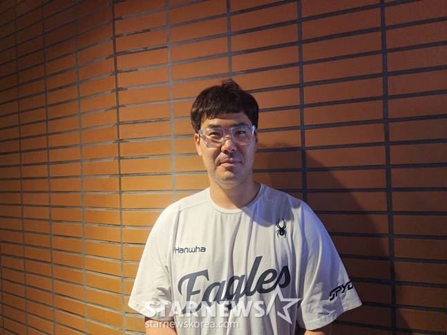 '<b>한화</b> <b>플레잉코치</b>' <b>이재원</b> "현역 연장 아쉬움 없다→팀 성적에 보탬된 ...