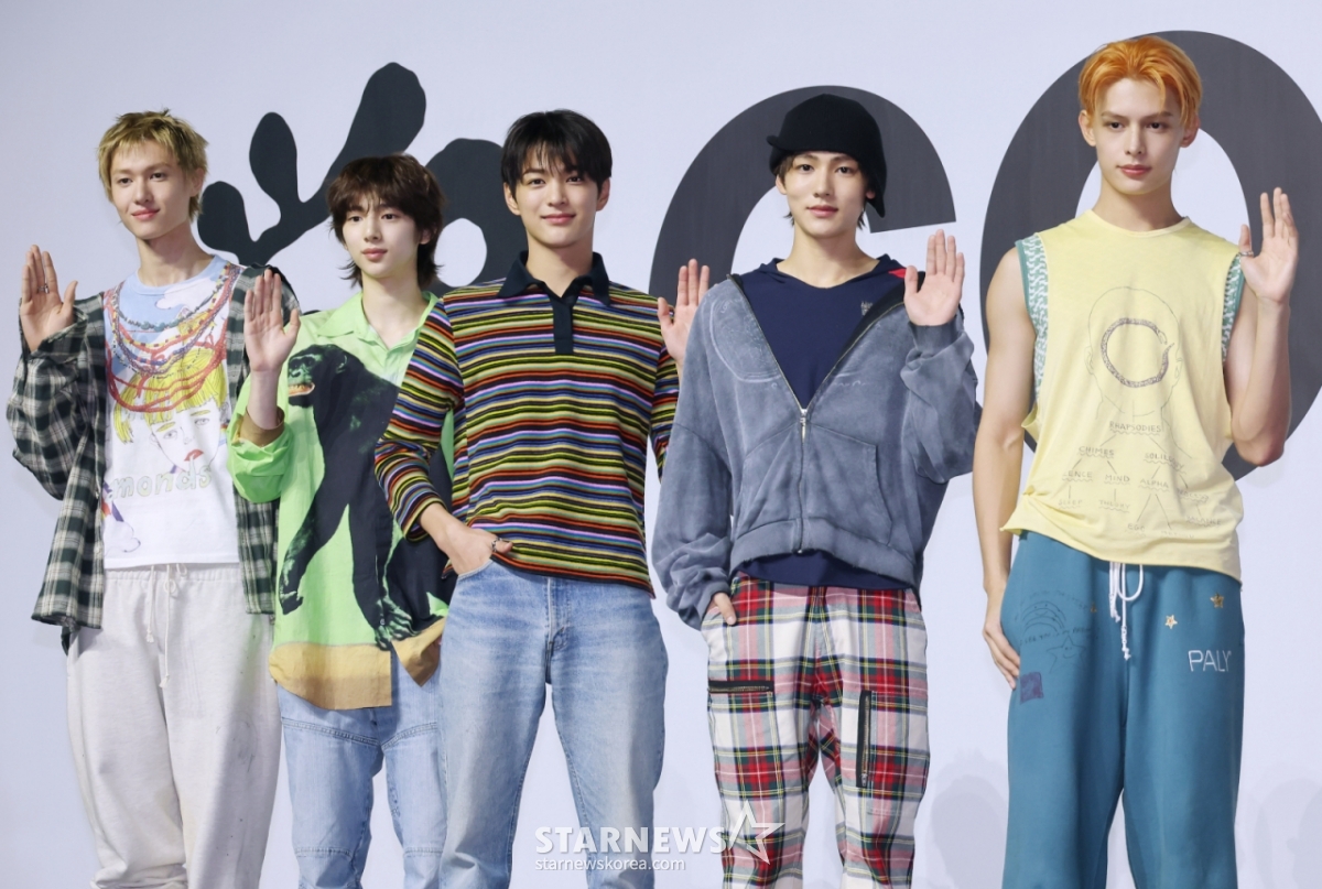 'BTS 남동생' <b>코르티스</b>, 또 신기록 썼다..美<b>빌보드 차트</b> 9주 연속 <b>차트</b>인