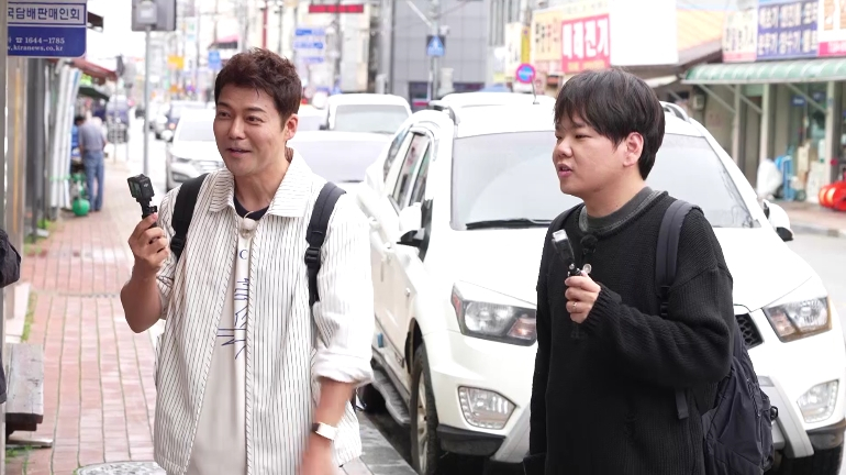 <b>곽튜브 아내</b>, 전현무와 통화 중 깜짝 제안 "<b>신혼여행</b> 같이 갈래요?" [전...