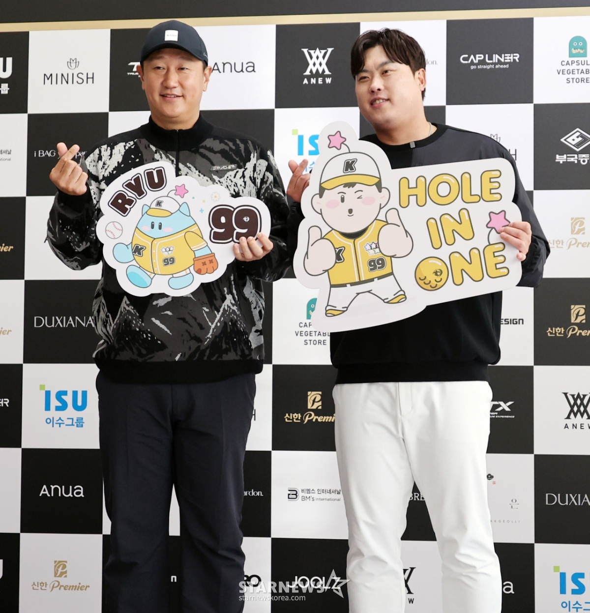 [포토] '<b>류현진</b> <b>자선골프대회</b>' 참가한 이대호