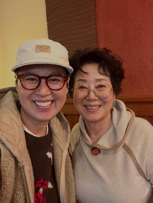'암 투병' <b>박미선</b>, <b>선우용여</b>와 따뜻한 재회 "늘 내 생각에 눈물"