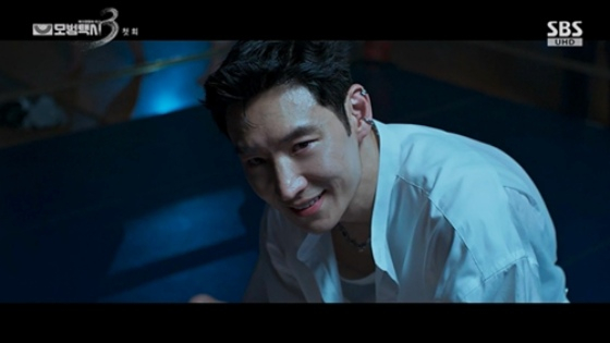 '<b>모범택시3</b>' 이제훈, 日 야쿠자 쳤다..<b>첫방</b> 최고 <b>시청률</b> 11.1%[종합]