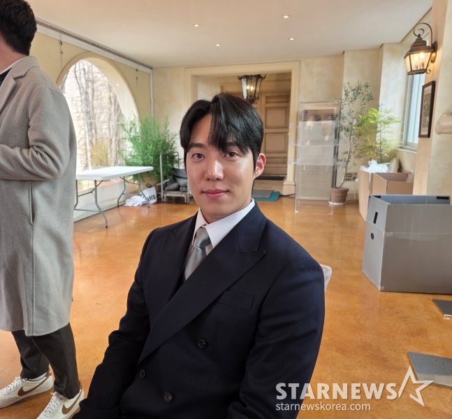'<b>최형우 삼성</b> 컴백' <b>원태인</b>도 반겼다 "정말 조심스럽지만... 오시면 정말...