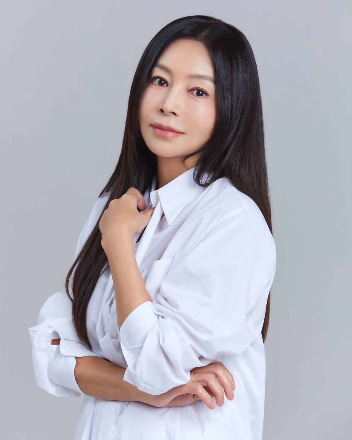 <b>황신혜</b>, <b>큐브엔터</b>와 전속<b>계약</b> 체결..아이들·고준희·박미선과 한솥밥[...