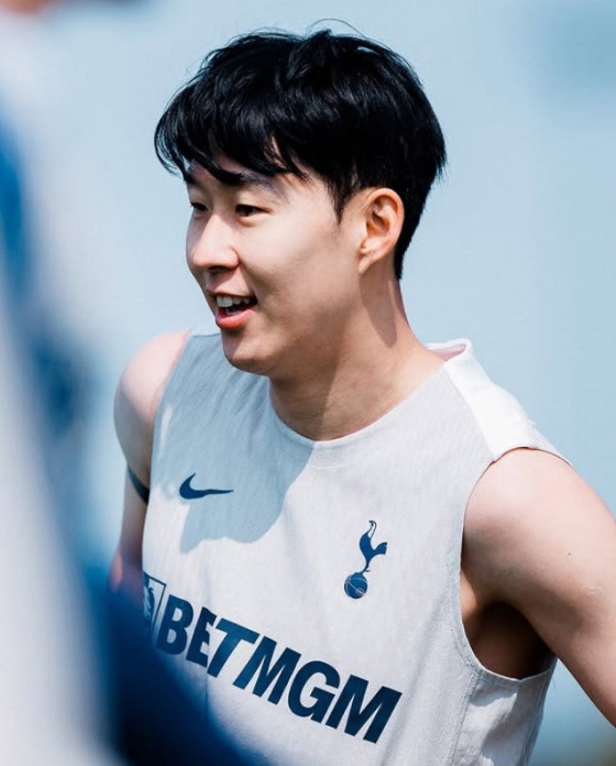 "다시 런던 찾게 돼 기쁘다" <b>손흥민</b>, 친정 <b>토트넘 방문</b> 확정... 10일 UCL ...