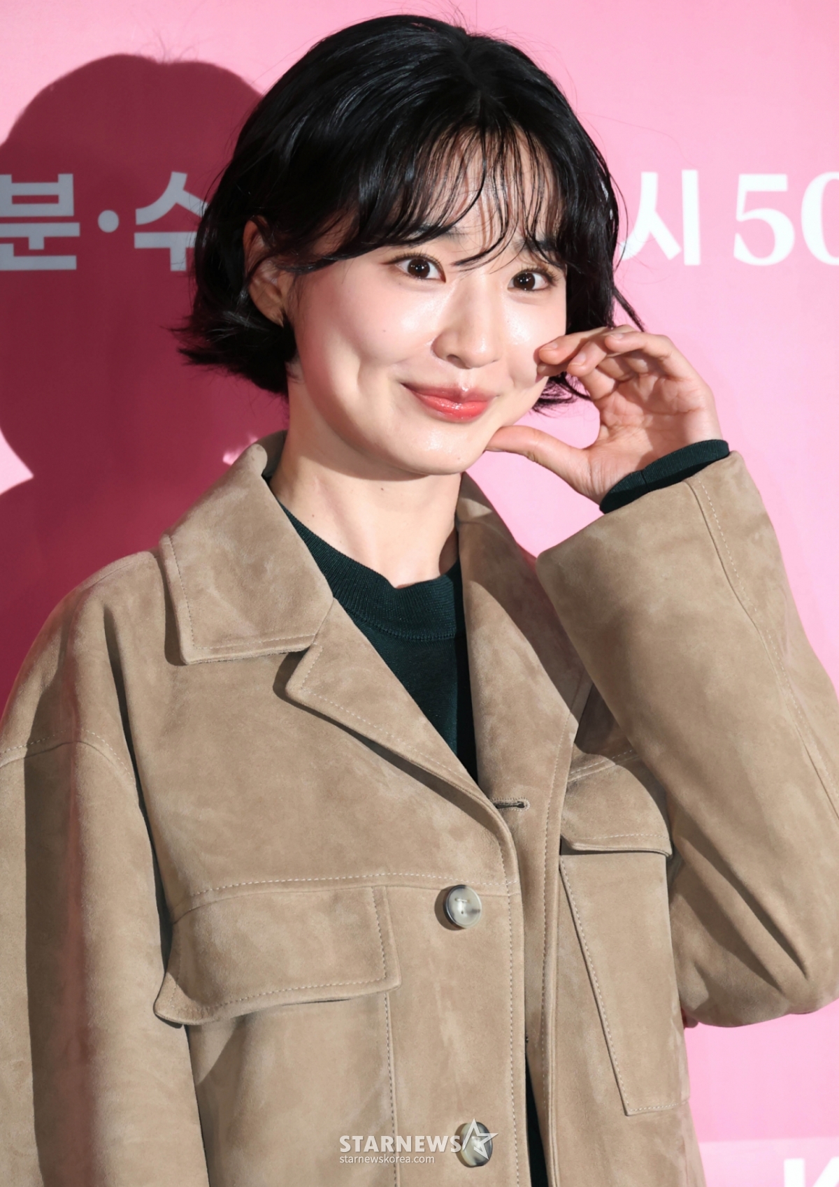 '애마' 방효린, 이동휘와 '밀당 <b>로맨스</b>' 어땠을까 [<b>러브 트랙</b>]