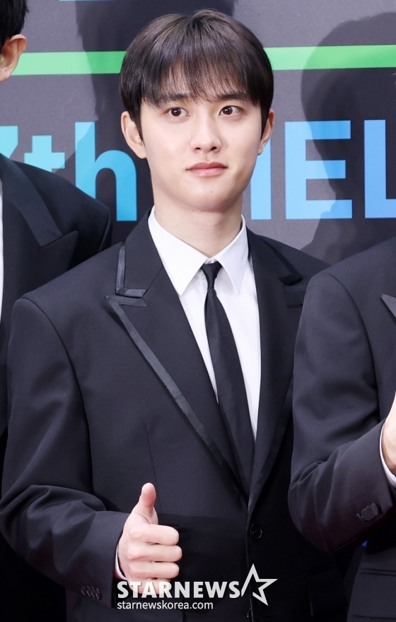 도경수, 김우빈 결혼식 불참..<b>엑소</b> 멤버들과 <b>MMA</b> 등장 [스타이슈]