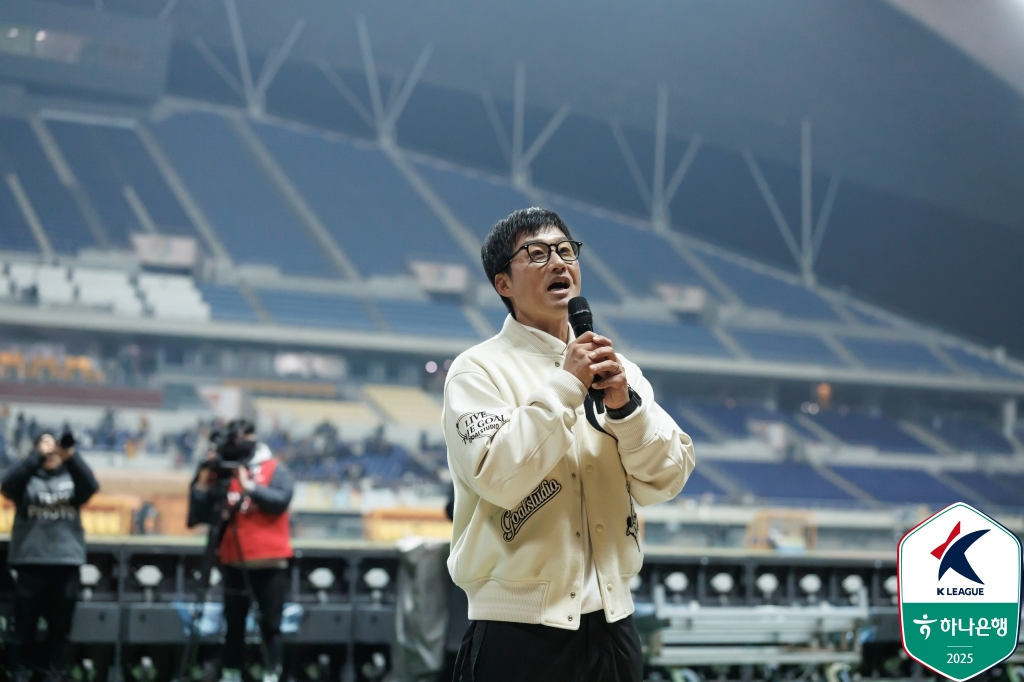 <b>이정효 감독</b>, 광주FC 떠난다... 구단주가 직접 '계약 해지' 인정