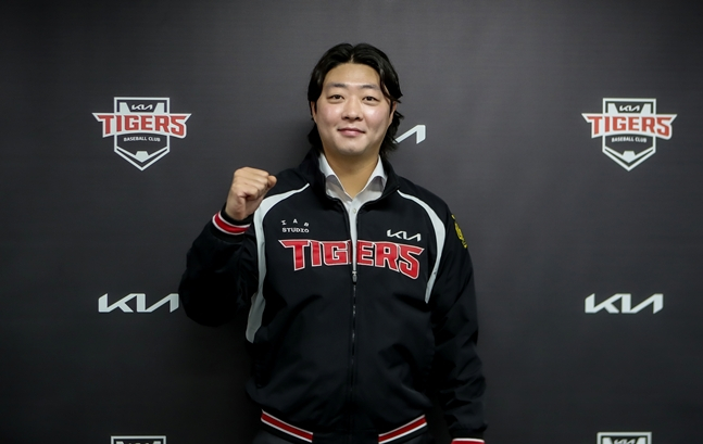 '이럴수가' 한화, '폰와' 이어 '필승조' 한승혁-김범수까지 이탈→투수 기둥뿌리 다 뽑혔다