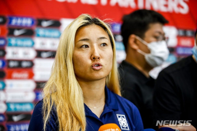 '비즈니스석에 프라다 논란까지' 궁지 몰린 여자축구, 부담 더 커진 아시안컵