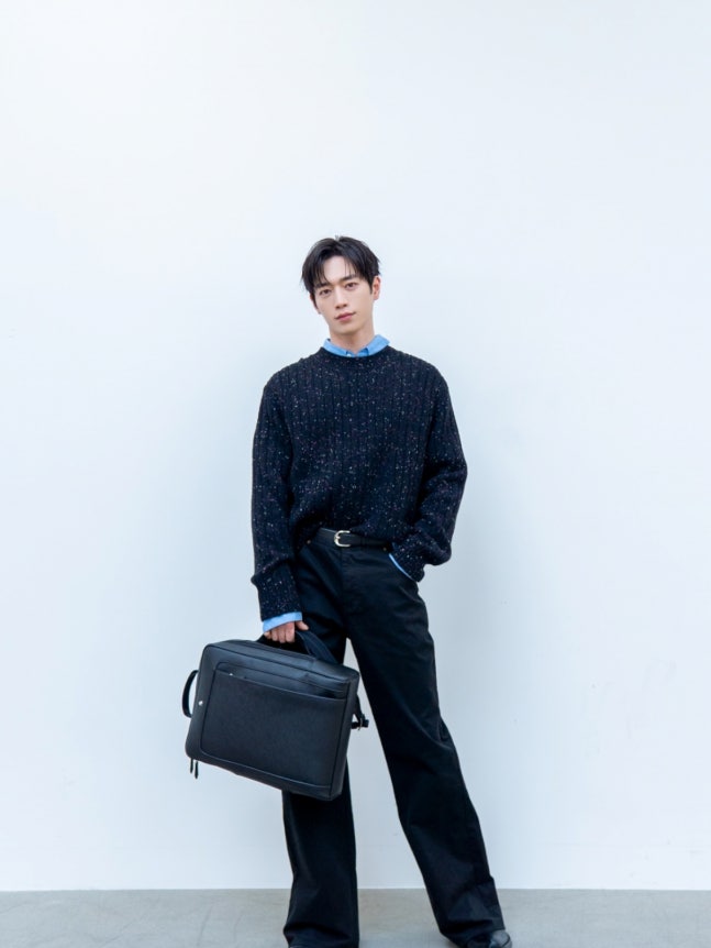 인스타에 공개한 강준님 화보사진들