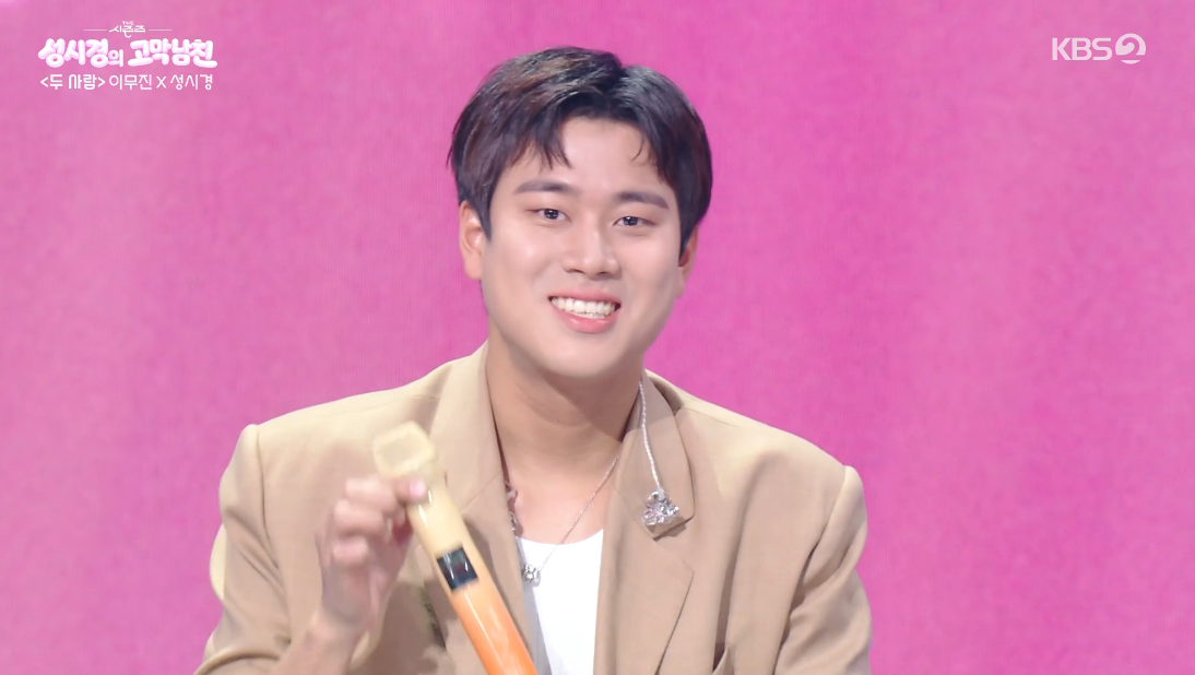 이무진 "'<b>청춘만화</b>' 600일 장기 차트인..작업실 향할 힘 생겨"[더시즌즈...