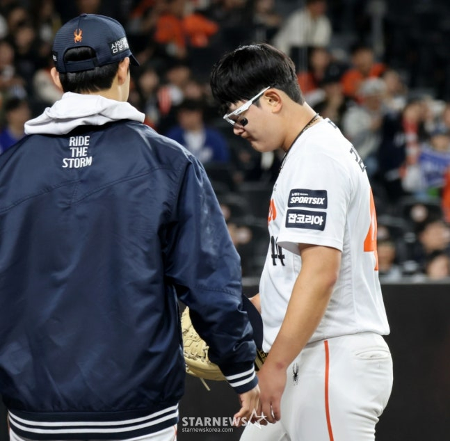충격의 '노아웃' 4실점 왜? "김서현 S 많아졌다" 김경문은 또 믿었는데....