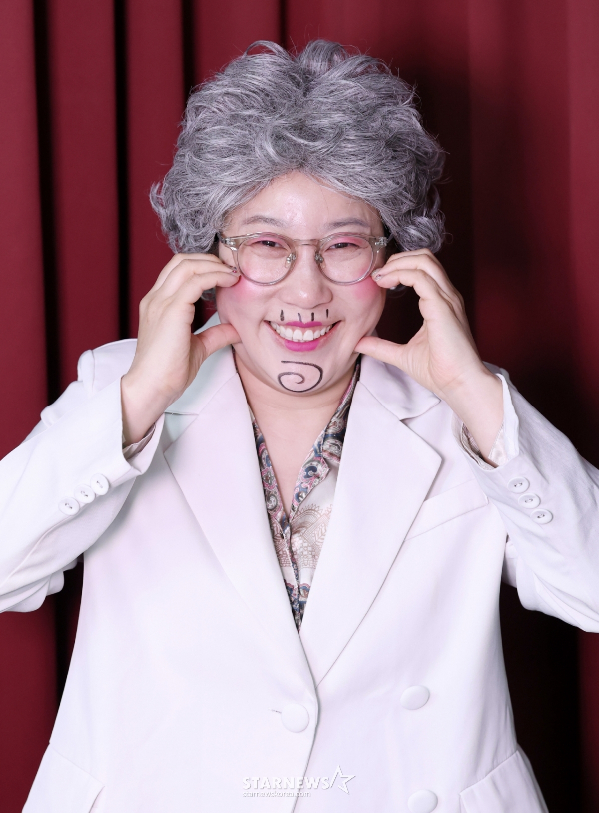 '윤승열' <b>김영희</b>, 기부 강요 보인 반응 "꾸준히 하는 중..동참하시길...