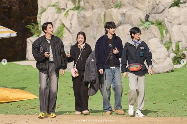 유재석 캠프에서 찍은 사진을 게재한 변우석