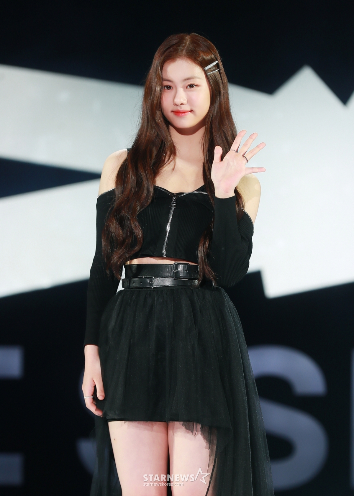 '학폭 5호 처분' 르세라핌 탈퇴..<b>김가람</b>, 새 소속사서 '배우' 데뷔 [공식...