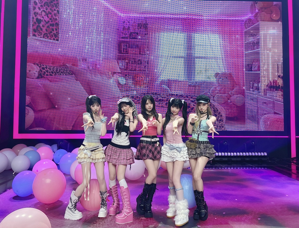 <b>리센느</b>, 5인 갸루 버전 'LOVE ATTACK' 첫선..'<b>엠카</b>' 야호~
