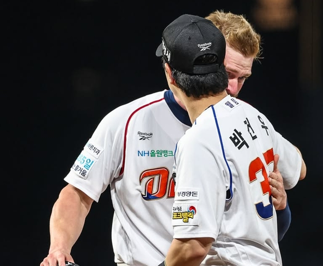 '<b>데이비슨</b>보다 1살 형' 펑펑 울었던 박건우피셜 떴다! "짜식이 <b>키움</b> 가...