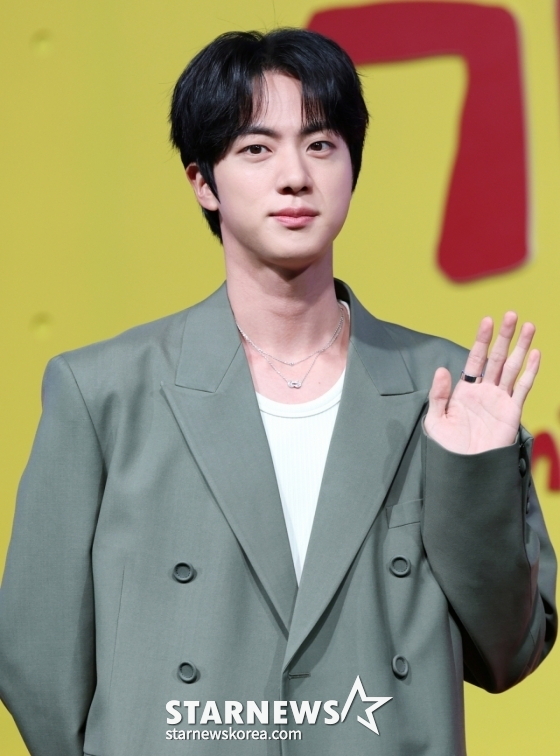 "뽀뽀가 범죄?" 방탄소년단 진 강제추행 혐의 日여성 끝내 불참[스타이...