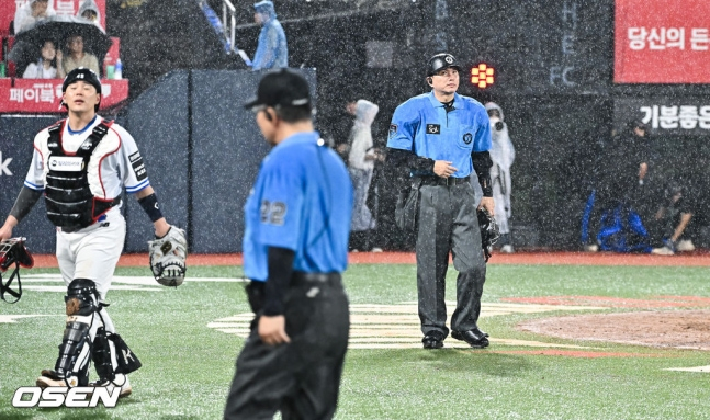 '밤 11시 51분에 끝났다' <b>KT-두산</b>, 우천 중단+연장 혈투 '끝내 2-2 <b>무승부</b>...