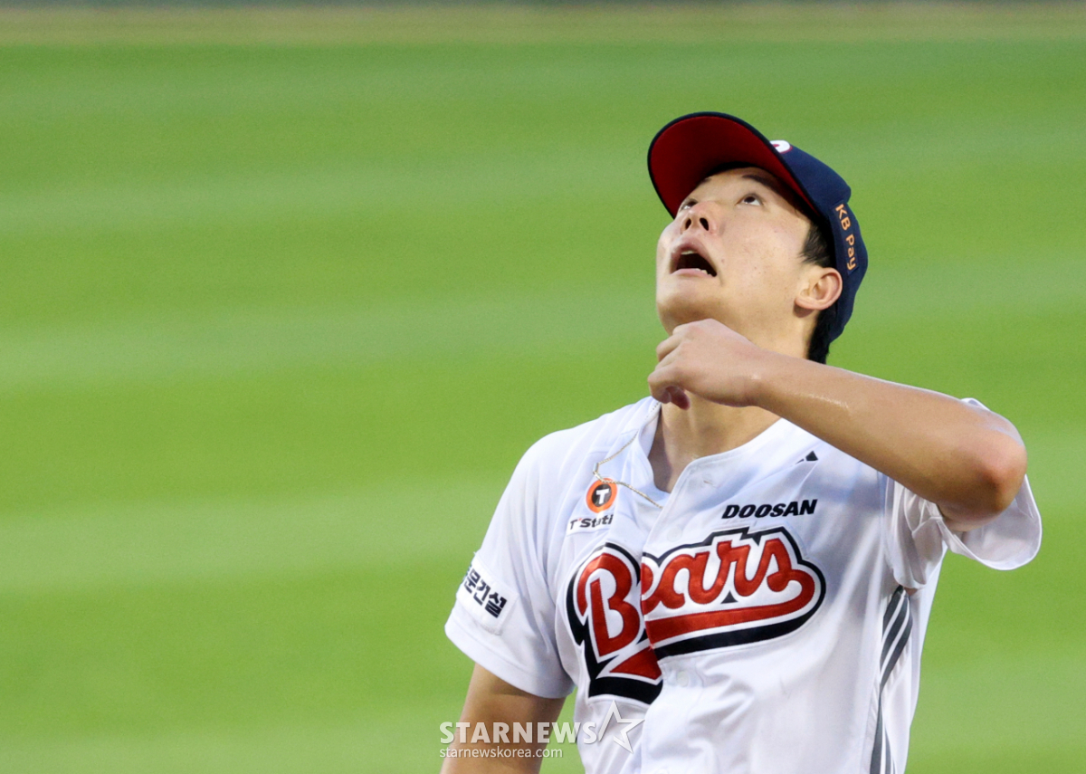 [포토] 9승 <b>최민석</b> '10실점 <b>강판</b> 실화냐'