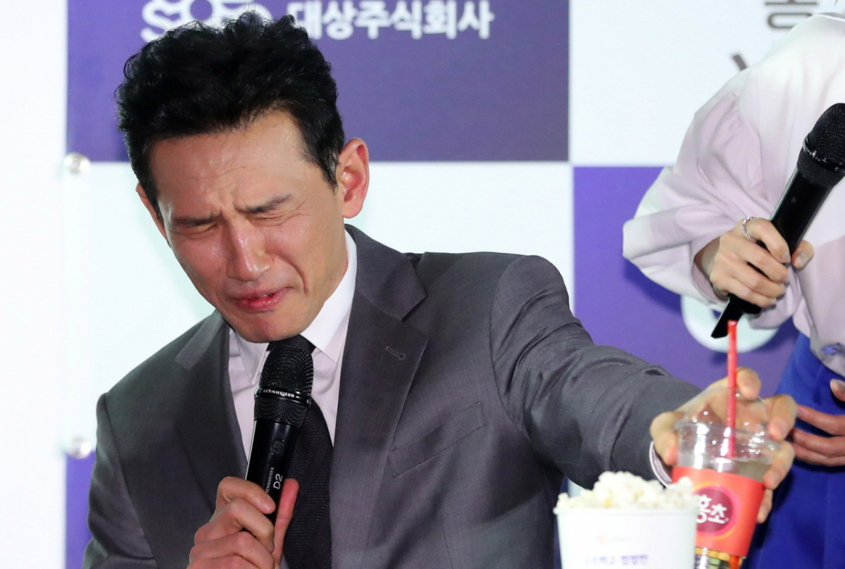 고양이 사체에 아들 스토킹까지..<b>황정민</b>의 처신은 아쉽지만 명백한 '스...
