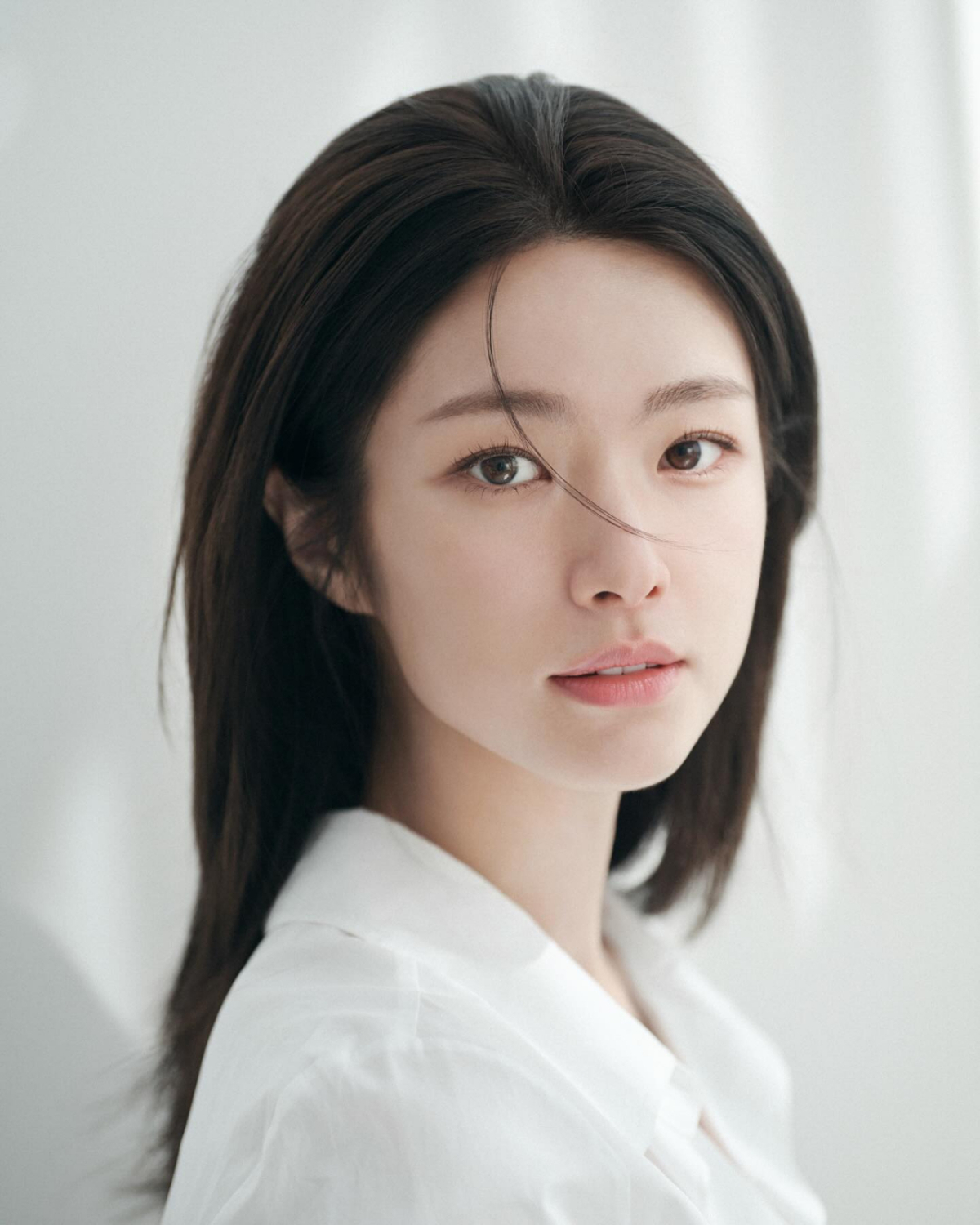 고개 숙인 하영..역사학자 <b>심용환</b> "안상호, <b>친일파</b> 단정은 신중해야"[스...