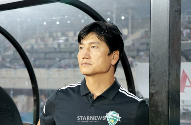 "전북 팬들에 할 말 없다, 조금만 지켜봐 달라" <b>정정용 감독</b> 거듭 <b>사과</b>...