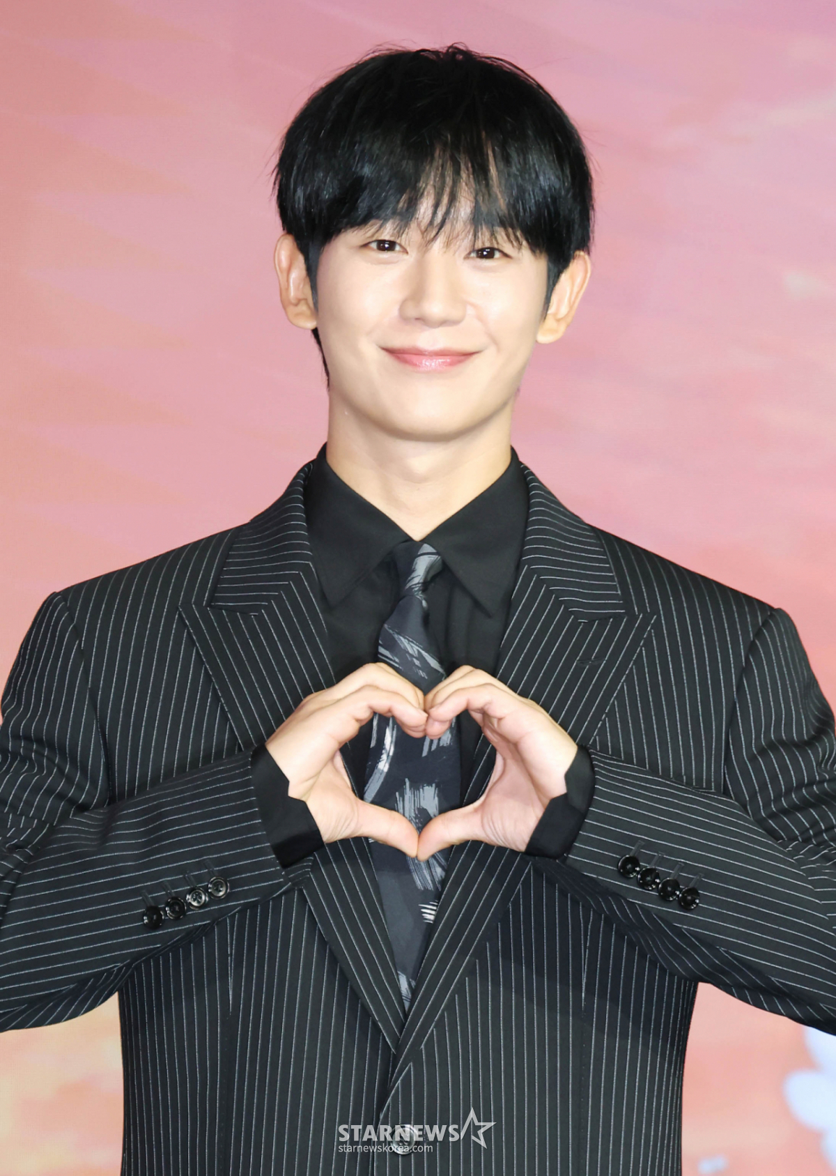 <b>정해인</b> "'매니저' 친<b>동생</b>, 엄마가 만들어준 내 '따까리'" [틈만나면]