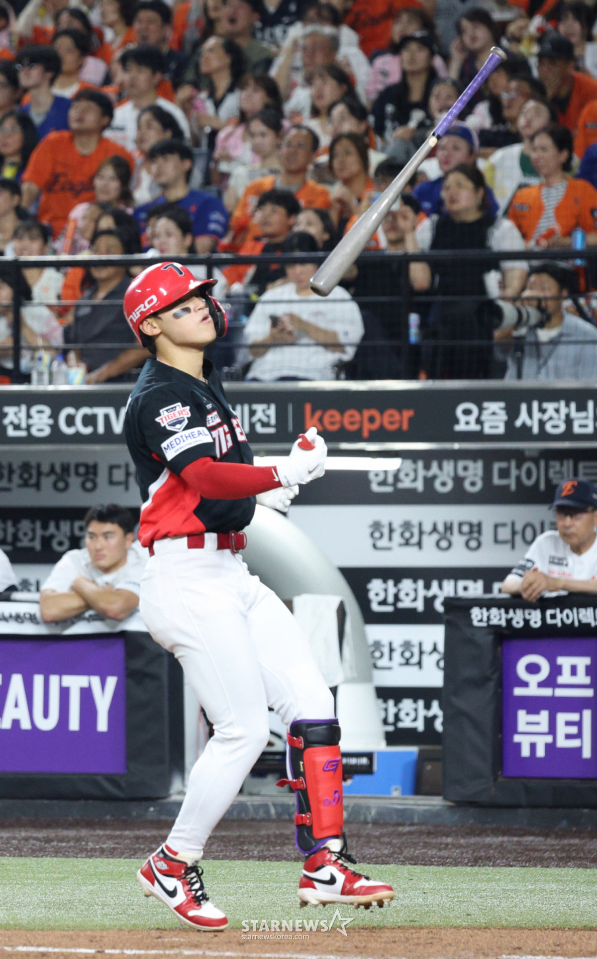 '이럴수가' 김도영을 안 걸러?→9회 스리런포 쾅!→이의리 공 3개로 끝냈...
