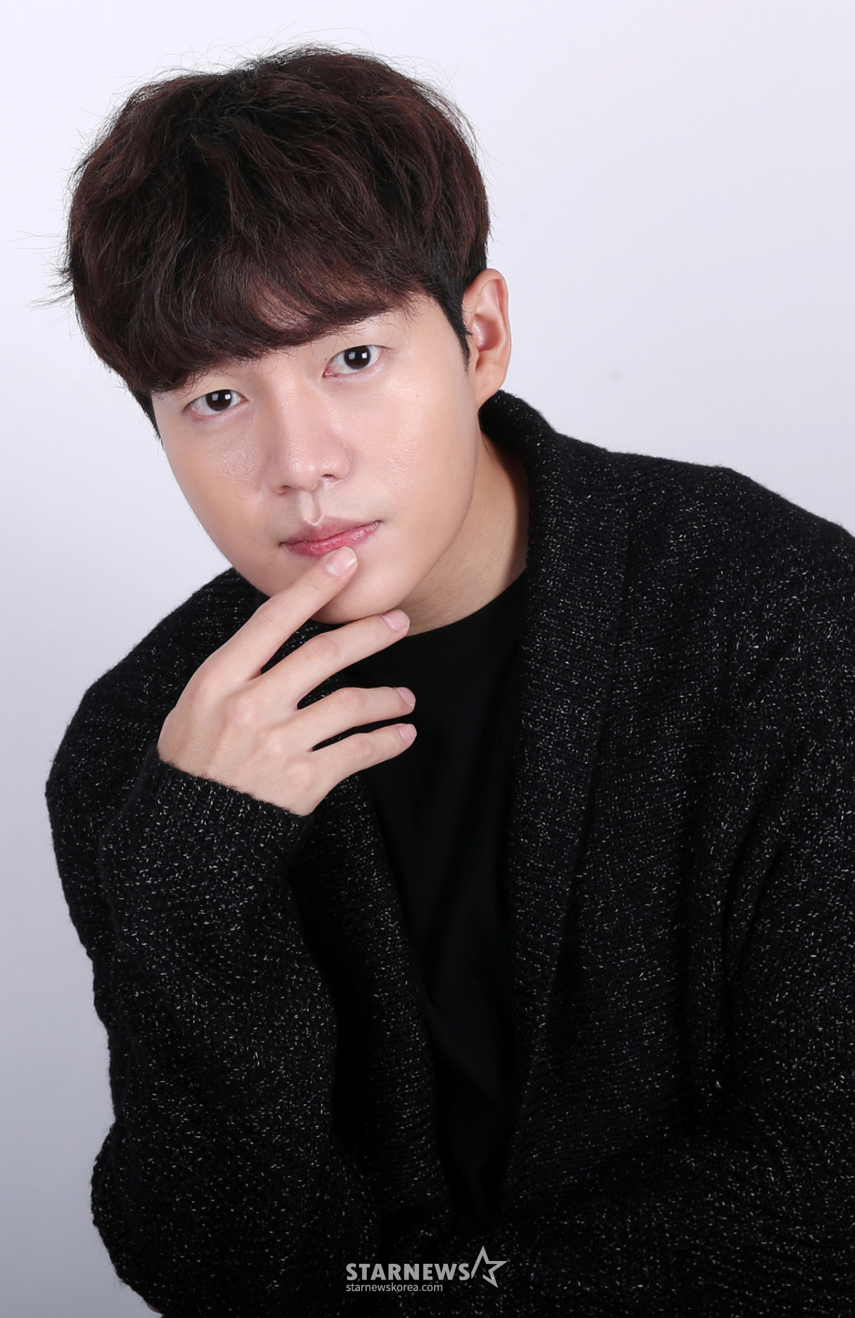 [단독]'윤창호법 1호 연예인' <b>손승원</b>, <b>음주운전</b> 5번→법의 심판 '<b>징역</b> 2...